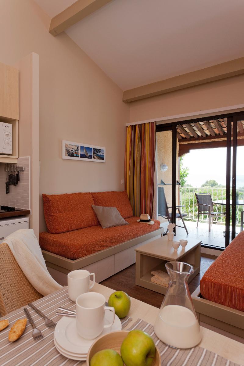Residence Pierre & Vacances Les Parcs De Grimaud Exterior photo